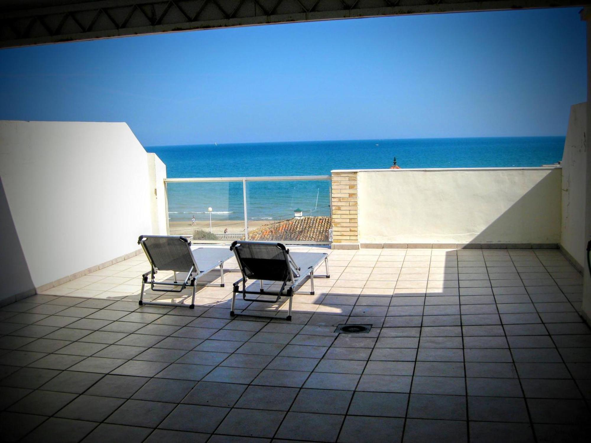 Hello Piles Beach Javier エクステリア 写真